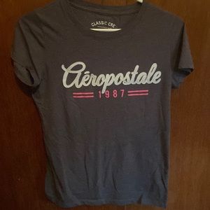 Women’s/Jr’s Large Aeropostale t-shirt charcoal gray